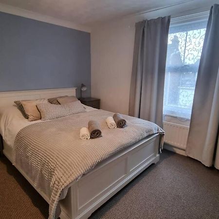 Entire House With Garden & Parking Nr Ashford Int Villa Exterior foto