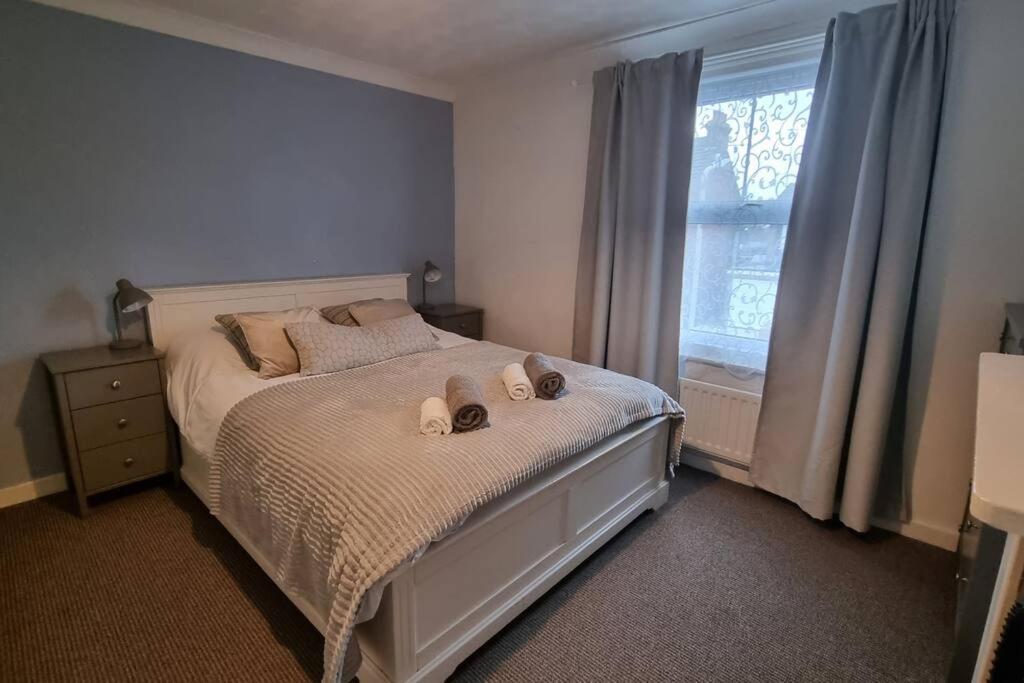 Entire House With Garden & Parking Nr Ashford Int Villa Exterior foto