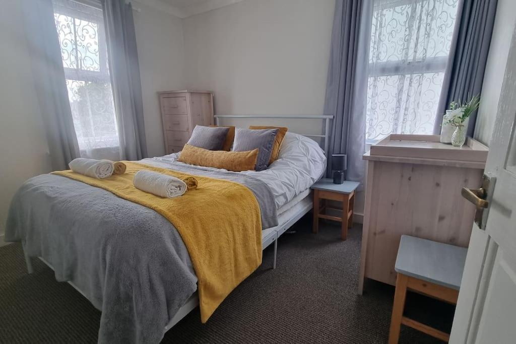Entire House With Garden & Parking Nr Ashford Int Villa Exterior foto