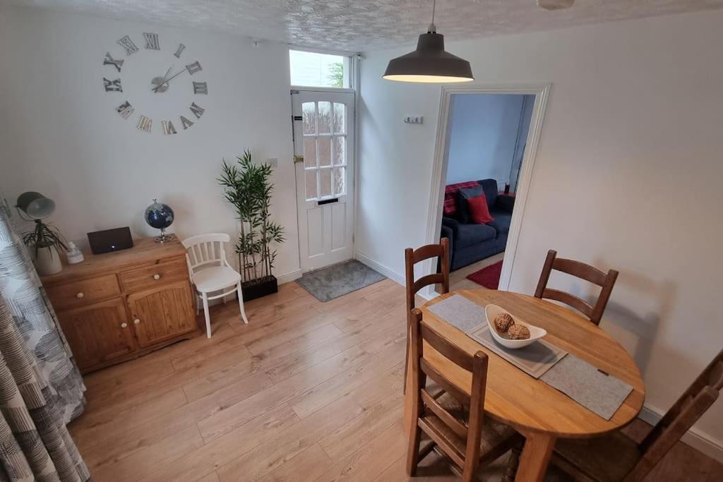 Entire House With Garden & Parking Nr Ashford Int Villa Exterior foto