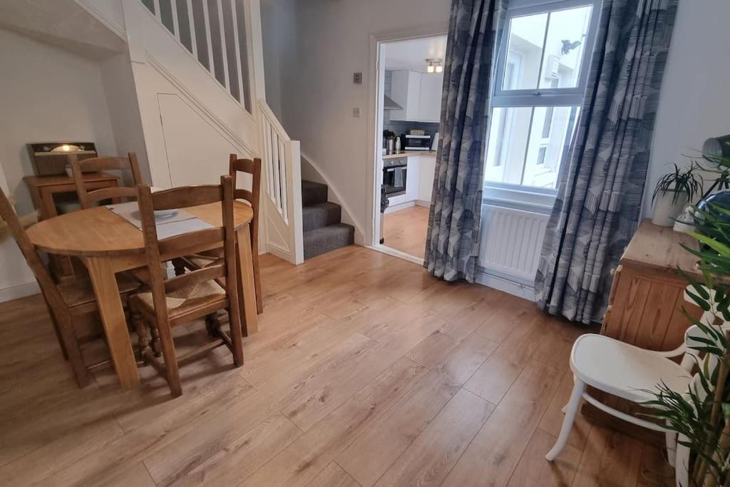 Entire House With Garden & Parking Nr Ashford Int Villa Exterior foto